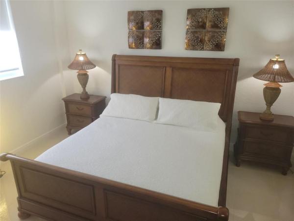 Ocean Reserve, 19370 Collins Ave #809, Sunny Isles Beach, Florida 33160, image 2