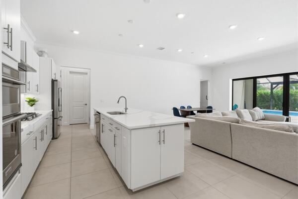 432 SE Filoli Dr, Port St. Lucie, Florida 34984, image 2