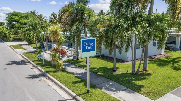 College Park, 310 Wellesley Dr, Lake Worth Beach, Florida 33460, image 1