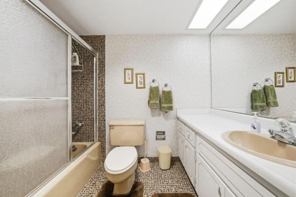 Palm-Aire Country Club 1, 3100 N Palm Aire Dr #208, Pompano Beach, Florida 33069, image 3