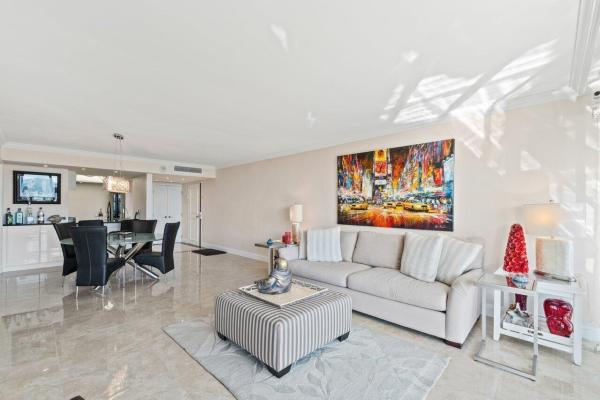 Lincoln Tower, 2400 Presidential Way #1906, West Palm Beach, Florida 33401, image 2