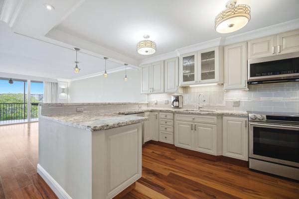 Palm-Aire Country Club 3, 2901 S Palm Aire Dr #510, Pompano Beach, Florida 33069, image 3