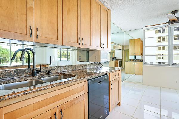 Boca Towers, 2121 N Ocean Blvd #302E, Boca Raton, Florida 33431, image 1