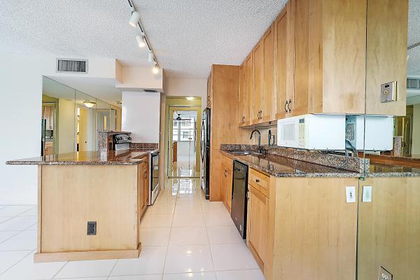 Boca Towers, 2121 N Ocean Blvd #302E, Boca Raton, Florida 33431, image 1