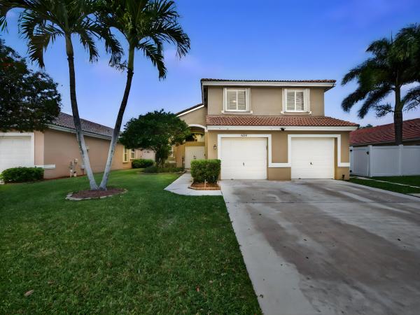 Prairie Dunes Village, 5053 Prairie Dunes Village Cir, Lake Worth, Florida 33463, image 1