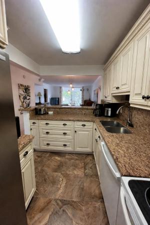 Deerfield Beach Gardens, 400 SE 10th St #202, Deerfield Beach, Florida 33441, image 1