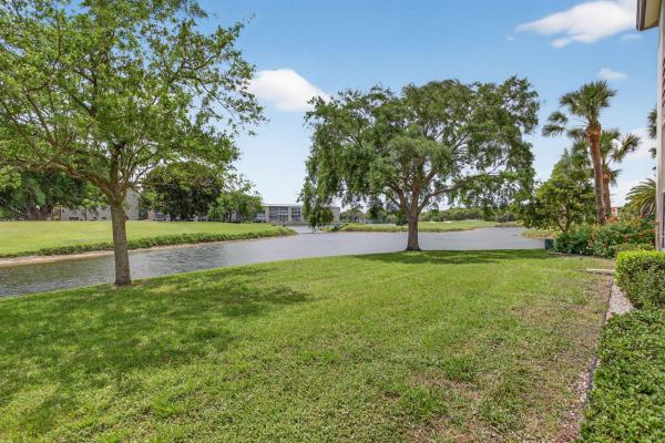 Portofino Village, 3203 Portofino Pt #M1, Coconut Creek, Florida 33066, image 3