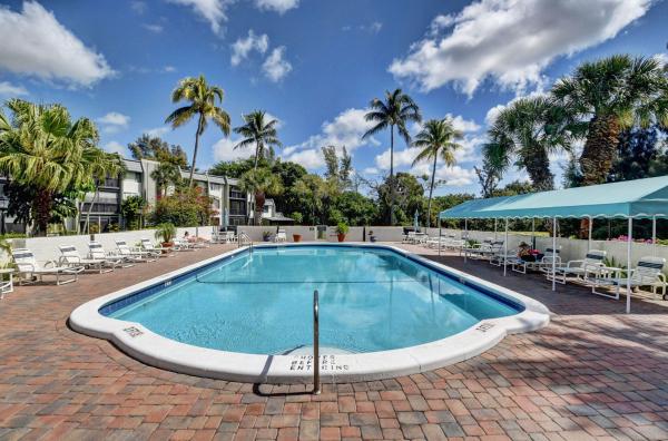 Esedra Court At The Fountains Country Club, 4832 Esedra Ct #103, Lake Worth, Florida 33467, image 3