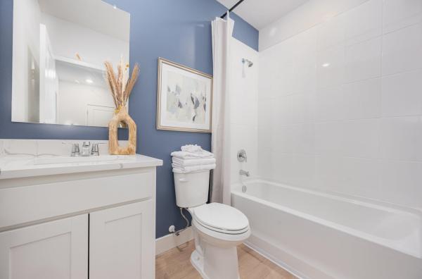 8136 Cobblestone Dr, Fort Pierce, Florida 34945, image 1