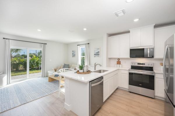8164 Cobblestone Dr, Fort Pierce, Florida 34945, image 2