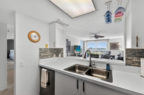 Aquanique Ocean Club, 2700 N Hwy A1a #507, Fort Pierce, Florida 34949, image 1