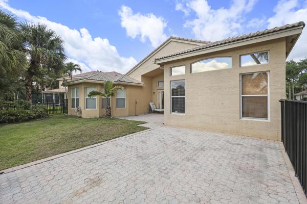 Saturnia, 19428 Estuary Dr, Boca Raton, Florida 33498, image 2