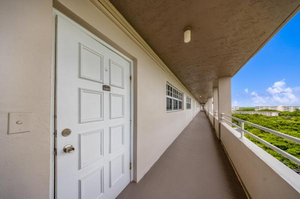 Oaks Lane At Palm-Aire, 575 Oaks Ln #1009, Pompano Beach, Florida 33069, image 1