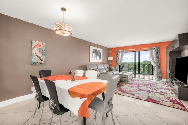 Huntington Lakes 1, 14475 Strathmore Ln #602, Delray Beach, Florida 33446, image 2