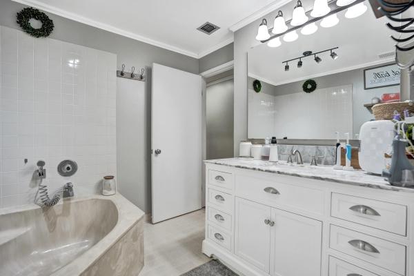 Bonaire Village At Woodmont, 7540 NW 79th Ave #T5, Tamarac, Florida 33321, image 3
