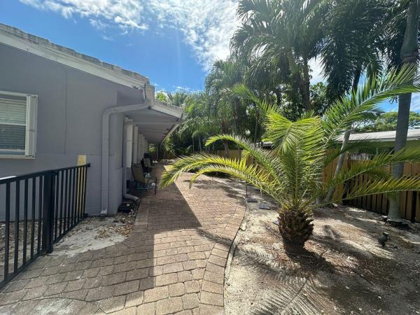 Central Oakland Park, 740 NE 37th St, Oakland Park, Florida 33334, image 1