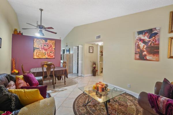 Villas On The Green, 3181 Holiday Springs Blvd #41, Margate, Florida 33063, image 1
