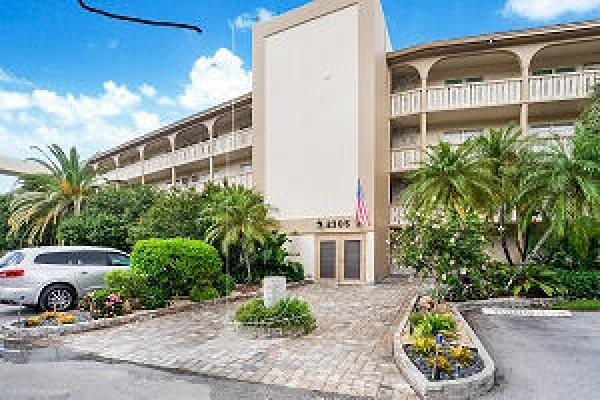 Lucaya Village, 2305 Lucaya Ln #G1, Coconut Creek, Florida 33066, image 2