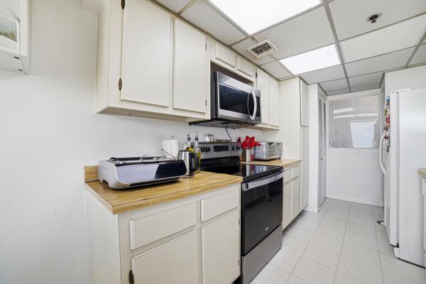 Winston Towers 600, 210 174th St #1110, Sunny Isles Beach, Florida 33160, image 2