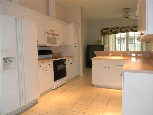 Oasis At Palm-Aire, 3529 Dunes Vista Dr, Pompano Beach, Florida 33069, image 2