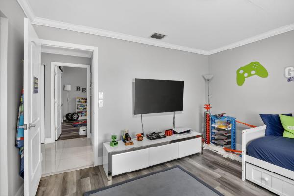 Spring Valley, 16323 NW 5th St, Pembroke Pines, Florida 33028, image 2