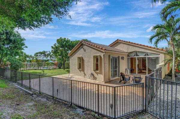 Kingsmill, 6172 Oak Bluff Way, Lake Worth Beach, Florida 33467, image 1