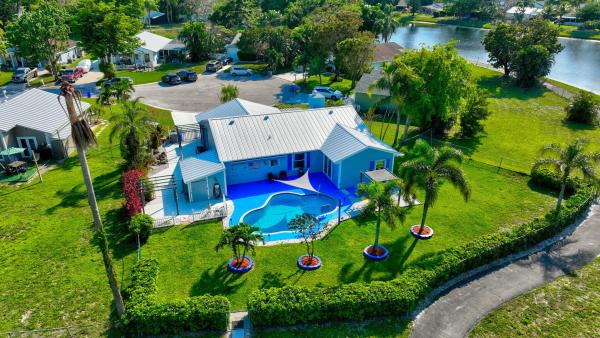 Waterchase, 5333 Limewood Ct, Boynton Beach, Florida 33472, image 1