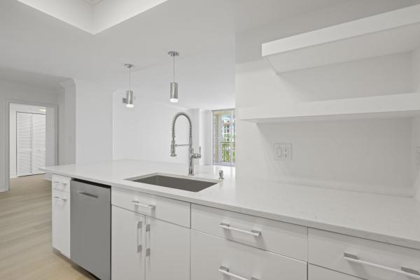 Palmetto Place, 99 SE Mizner Blvd #609, Boca Raton, Florida 33432, image 3