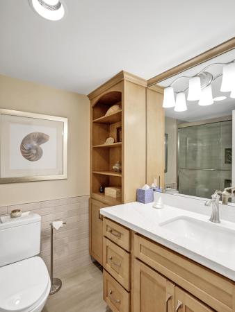 Lafayette Arms, 2866 NE 30th St #3, Fort Lauderdale, Florida 33306, image 2