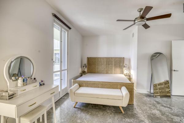 108 Lake Ave #202, Lake Worth, Florida 33460, image 3