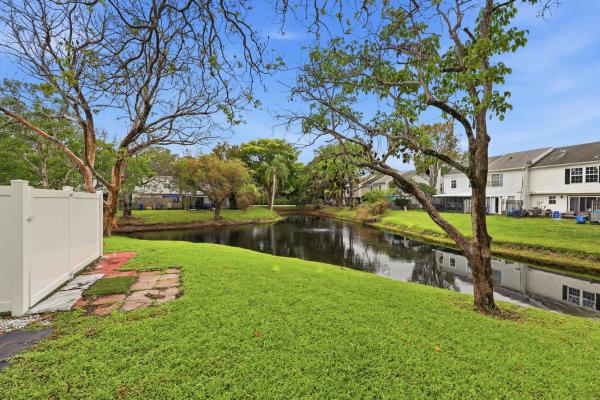 Georgian Park, 218 Old English Dr, Jupiter, Florida 33458, image 1