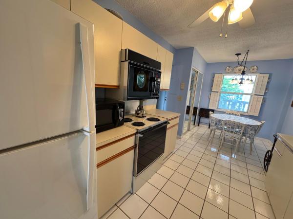 Gramercy At Poinciana Place, 6768 N 10th Ave #303, Lake Worth, Florida 33467, image 2