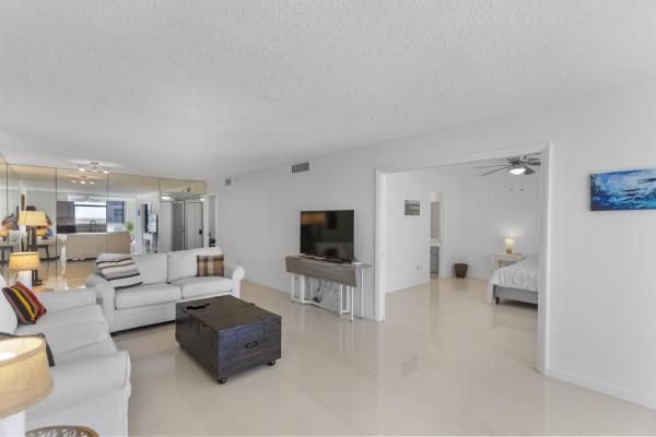 3100 NE 49th St #1008, Lauderdale By The Sea, Florida 33308, image 1