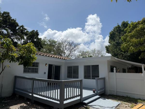 Lauderdale Park, 835 NE 16th St, Fort Lauderdale, Florida 33304, image 1