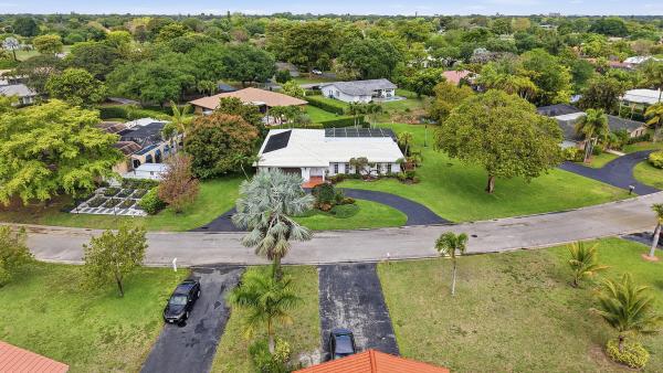 Coral Springs Country Club, 2620 NW 106th Dr, Coral Springs, Florida 33065, image 1