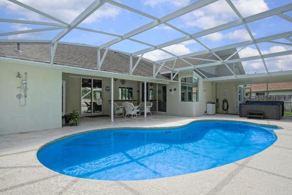 6800 NW Hogate Cir, Port St. Lucie, Florida 34983, image 2