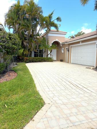 Manchester Greens At Wycliffe, 4034 Manchester Lake Dr, Lake Worth, Florida 33449, image 1