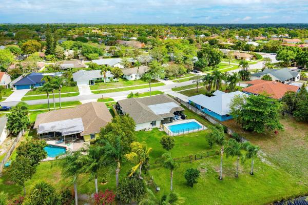 Sugar Pond Manor, 13795 Geranium Pl, Wellington, Florida 33414, image 1