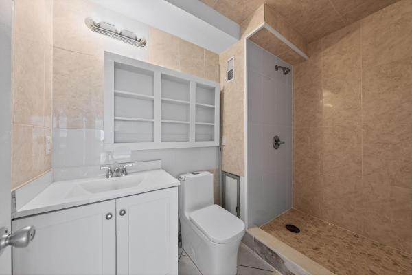 Park Layne Towers, 400 Golden Isles Dr #37, Hallandale Beach, Florida 33009, image 3