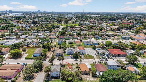 Pleasant Heights, 1204 W 35th St, Riviera Beach, Florida 33404, image 1