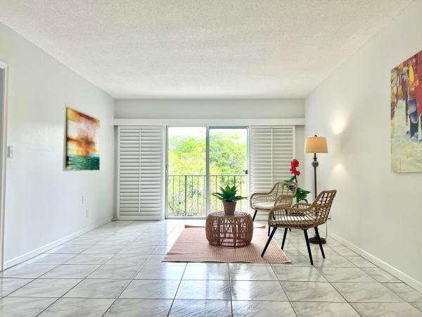 Hidden Harbor, 1785 N Andrews Sq #202e, Fort Lauderdale, Florida 33311, image 1