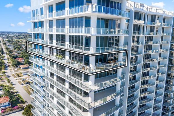 Nautilus 220, 220 Lake Shore Dr #1121, Lake Park, Florida 33403, image 2