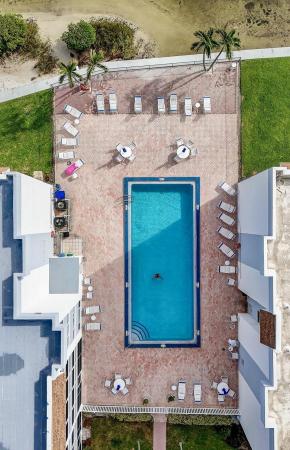 1516 S Lakeside Dr #110, Lake Worth, Florida 33460, image 1