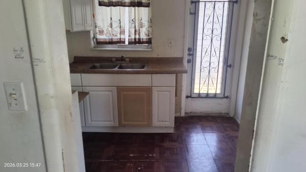Bowling Green, 750 NW 52nd St, Miami, Florida 33127, image 2