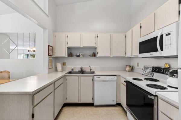 Oakwood Lakes, 3814 Coco Loba Ln, Boynton Beach, Florida 33436, image 2