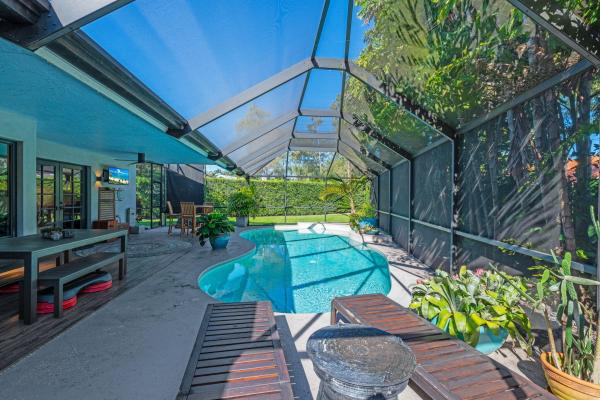Sugar Pond Manor, 744 Windflower Ct, Wellington, Florida 33414, image 2