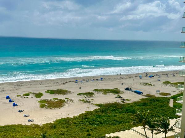 Phoenix Towers, 2800 N Ocean Dr #B14D, Riviera Beach, Florida 33404, image 1