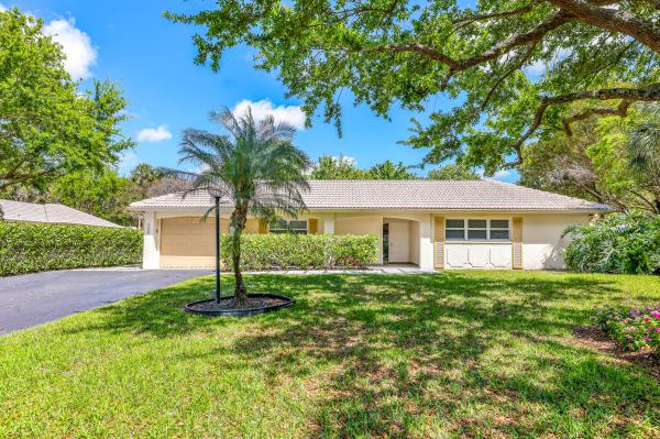 Cypress Grove At Palm-Aire, 908 Cypress Grove Dr #V-70, Pompano Beach, Florida 33069, image 3