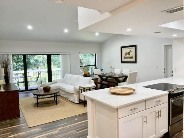 Tennis Lodges, 11863 Wimbledon Cir #546, Wellington, Florida 33414, image 2