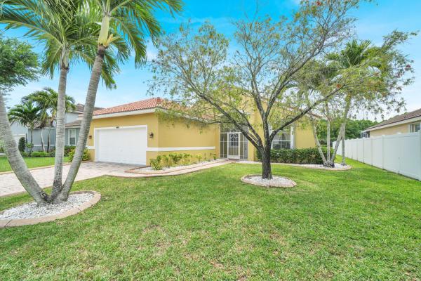 Journey's End, 6404 C Durham Dr, Lake Worth Beach, Florida 33467, image 1